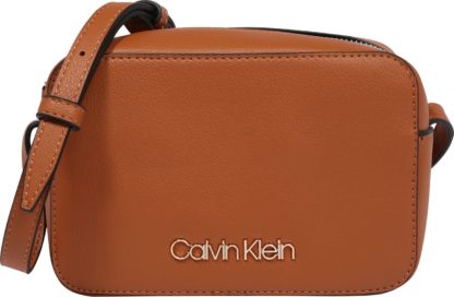 Calvin Klein Brašna na kameru 'Must' koňaková