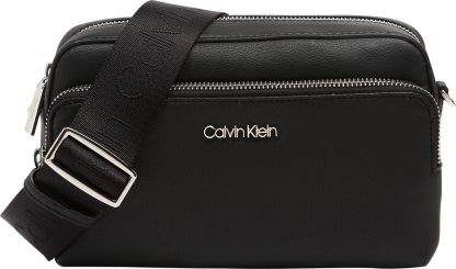 Taška přes rameno Calvin Klein černá / stříbrná